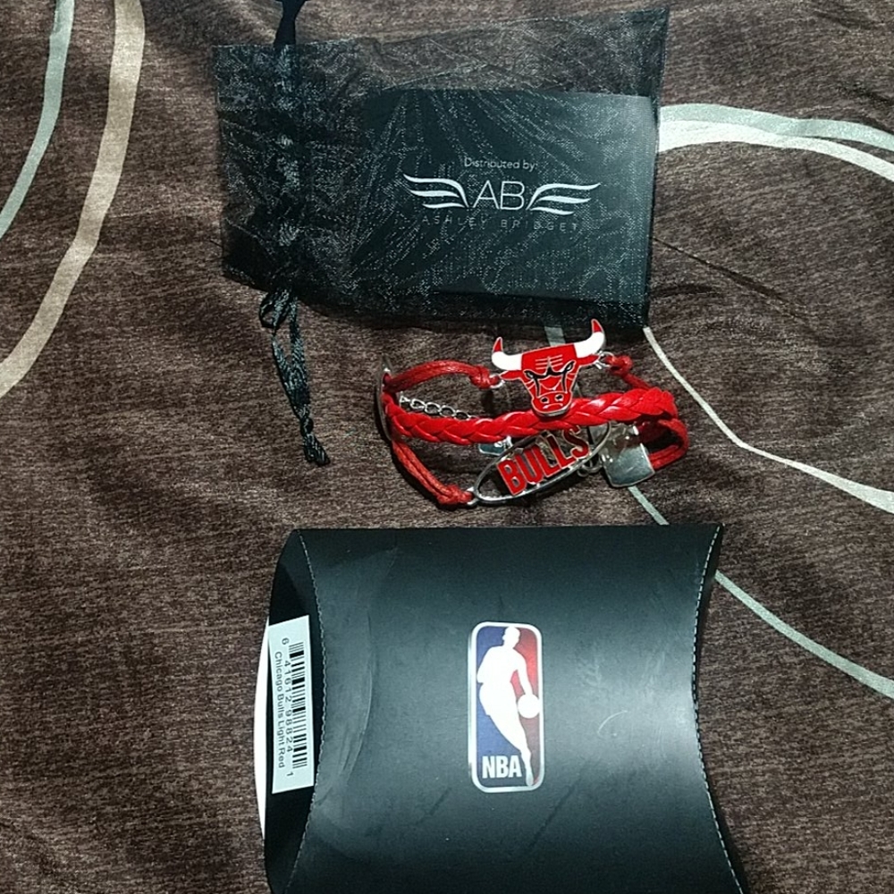 NWT Ashley Bridget Chicago Bulls NBA Bracelet